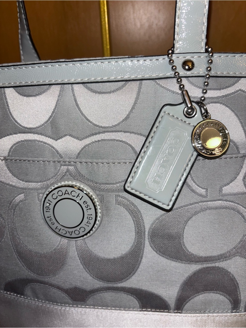 Coach F19422 Gray Signature Multifunctional Travel Tote with Metallic Accent - Picture 5 of 17